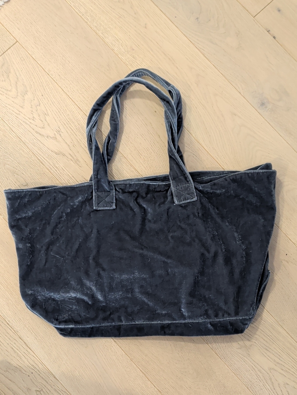 Large Velvet Tote Bag in Blue/Grey